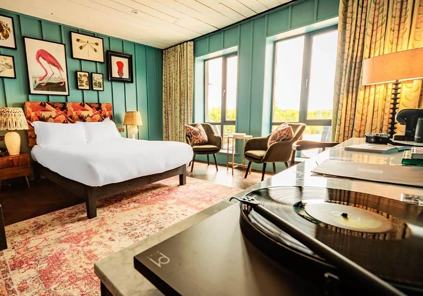 Bedroom at the Glasson Lakehouse.